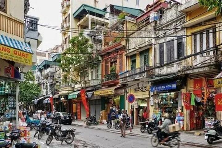 Chuyên gia Hotspot Matrix phân tích: Phương Oanh diện set đồ 50 và marketing video